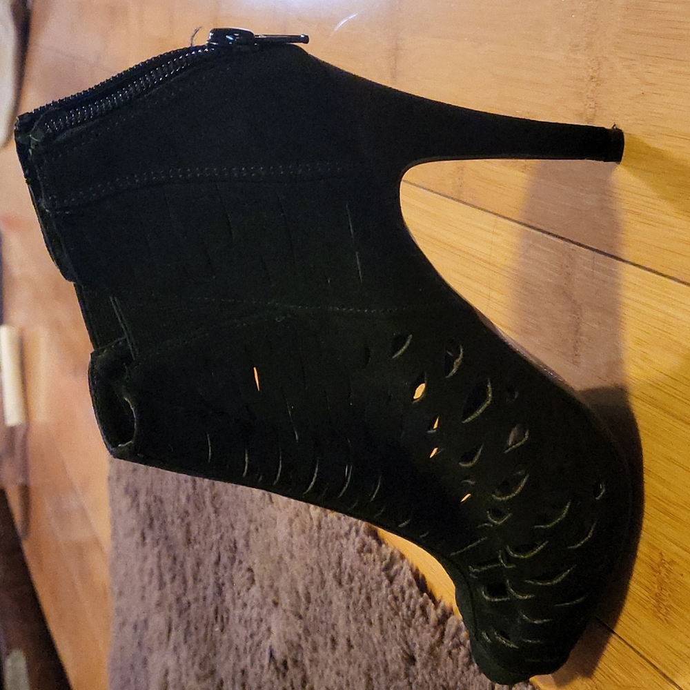 High heels size 7.5